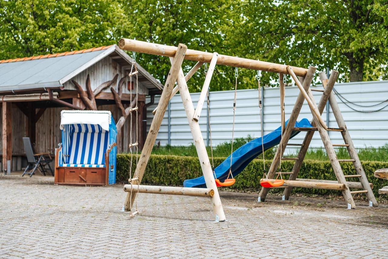 Apartments Am Erdbeerhof Rovershagen Bagian luar foto